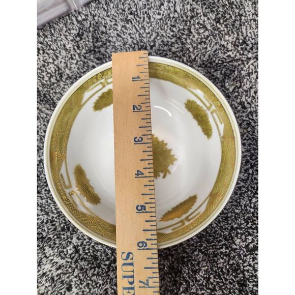 1960s Large Japanese Porcelain Green Gilt Floral Bowl - Picture 5 of 6